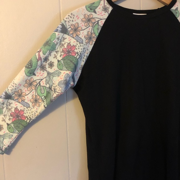 Bird Sleeve Randy Raglan by LuLaRoe - Picture 2 of 5